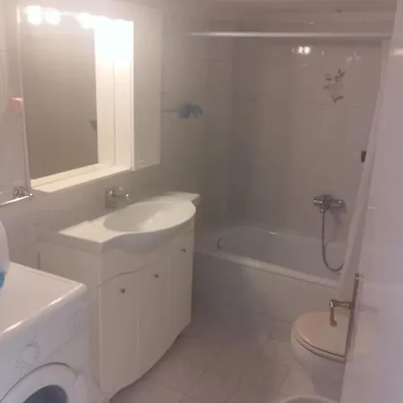 Apartament Themida *